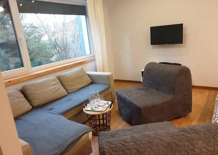 Maly Apartament W Zieleni Blisko Jeziora